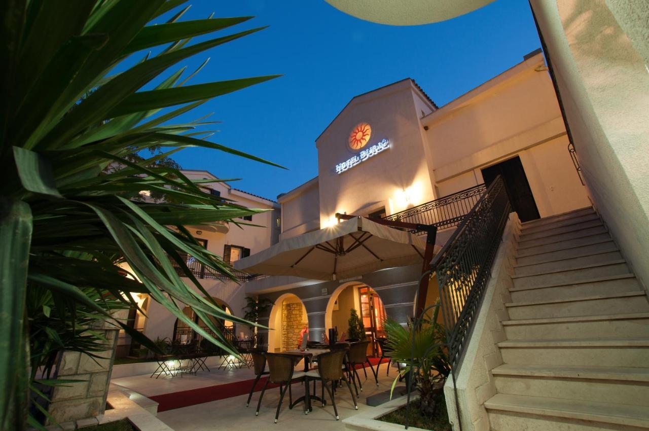 Vila Duric - Ex Hotel Duric Petrovac 외부 사진