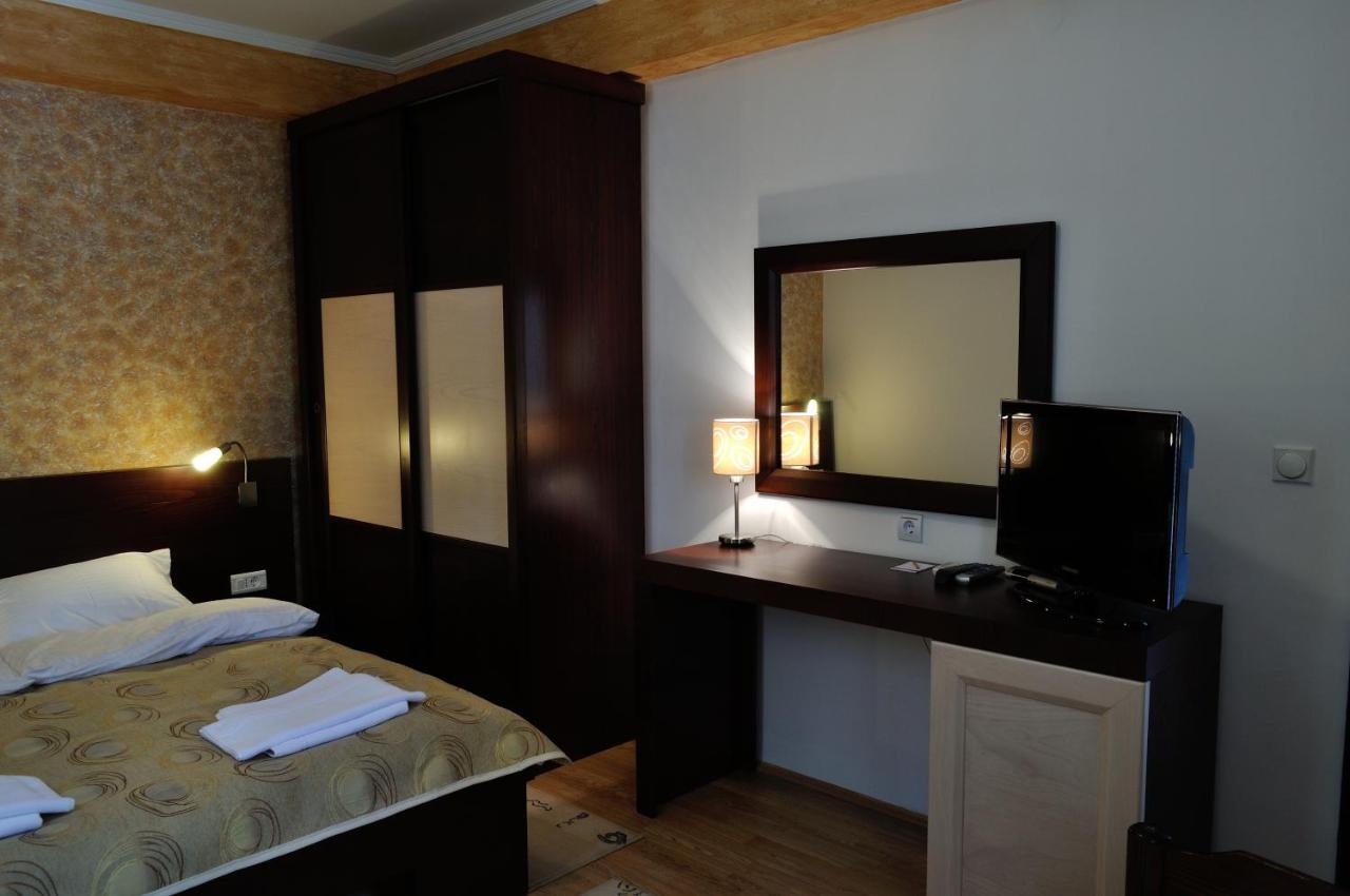 Vila Duric - Ex Hotel Duric Petrovac 객실 사진